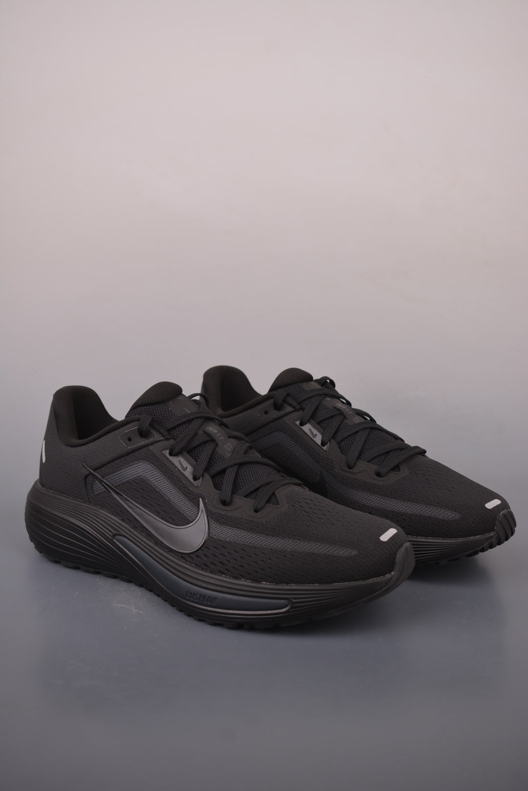 Nike Quest 7 "Triple Black" IM6368-001