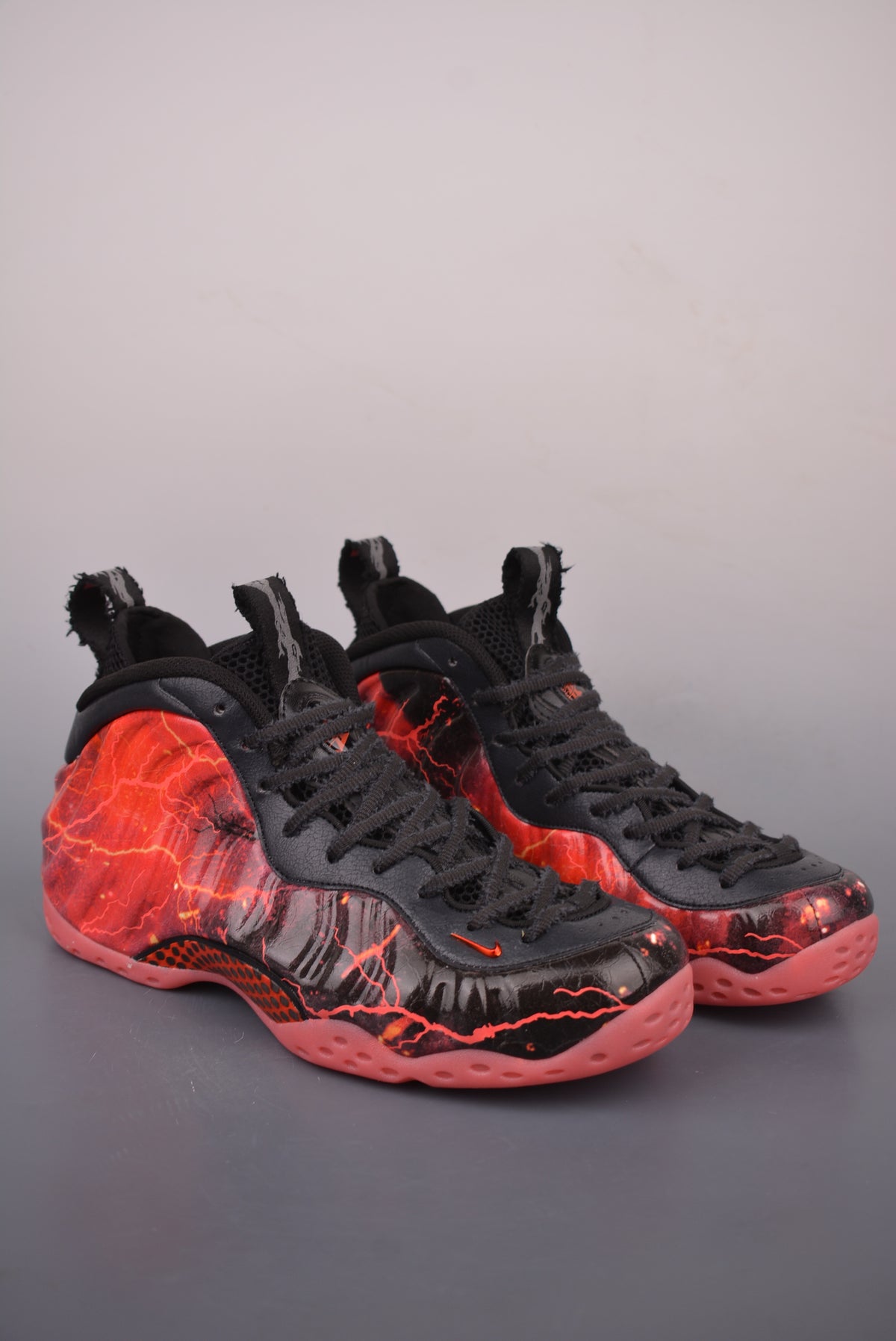 Nike Air Foamposite One "Black Red" IR7336-001